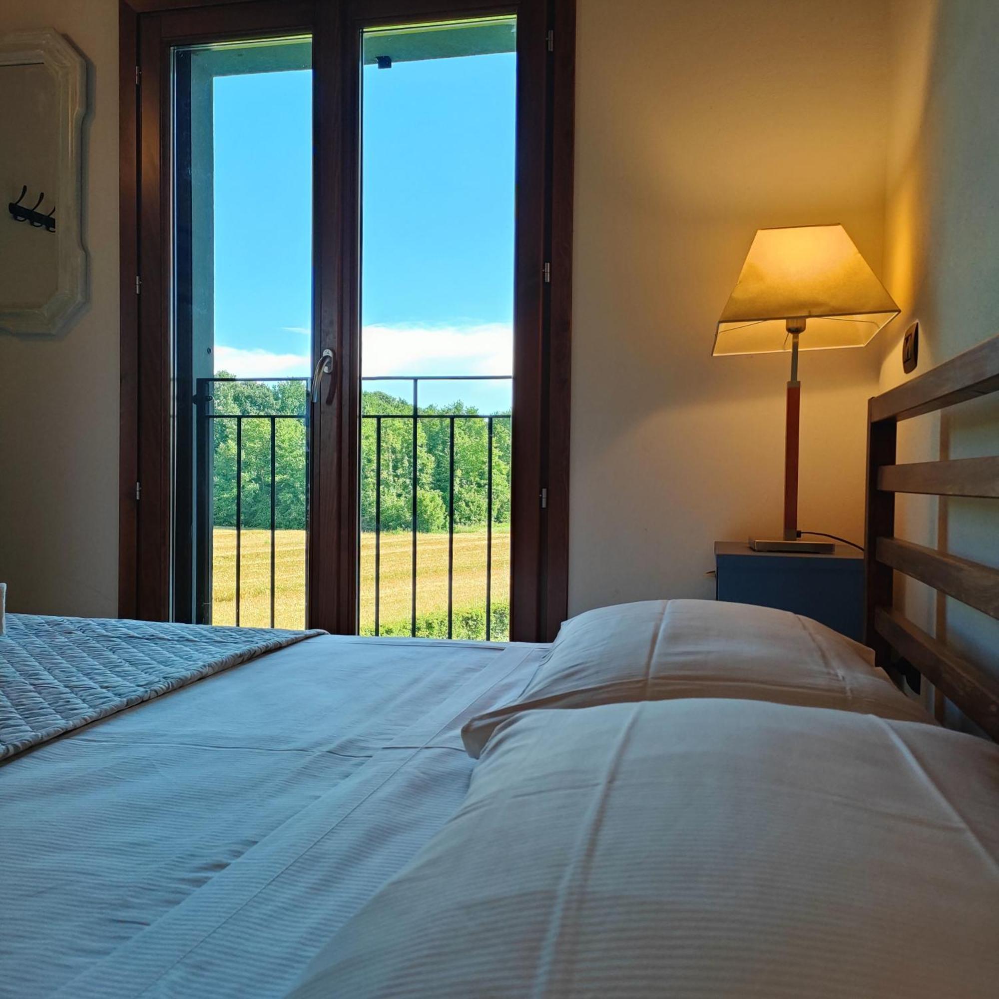 Agriturismo Borgo Del Mincio 沃尔塔曼托瓦纳 外观 照片